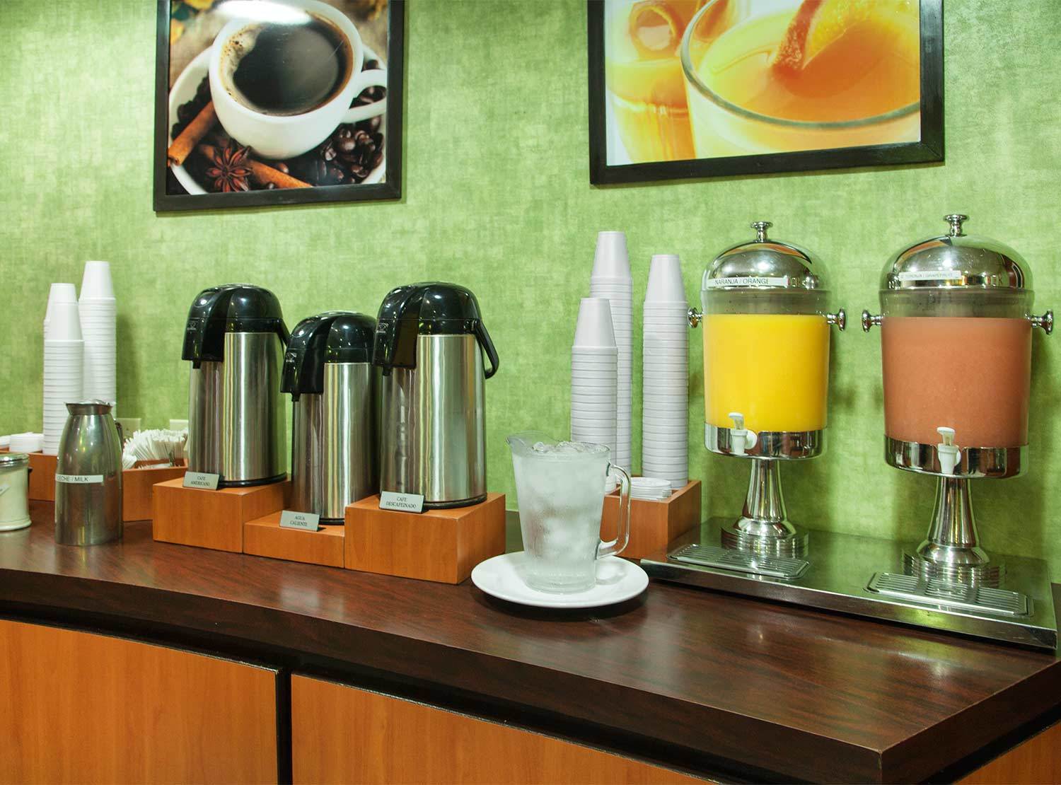 Hotel Wyndham Garden Monterrey Aeropuerto 3*